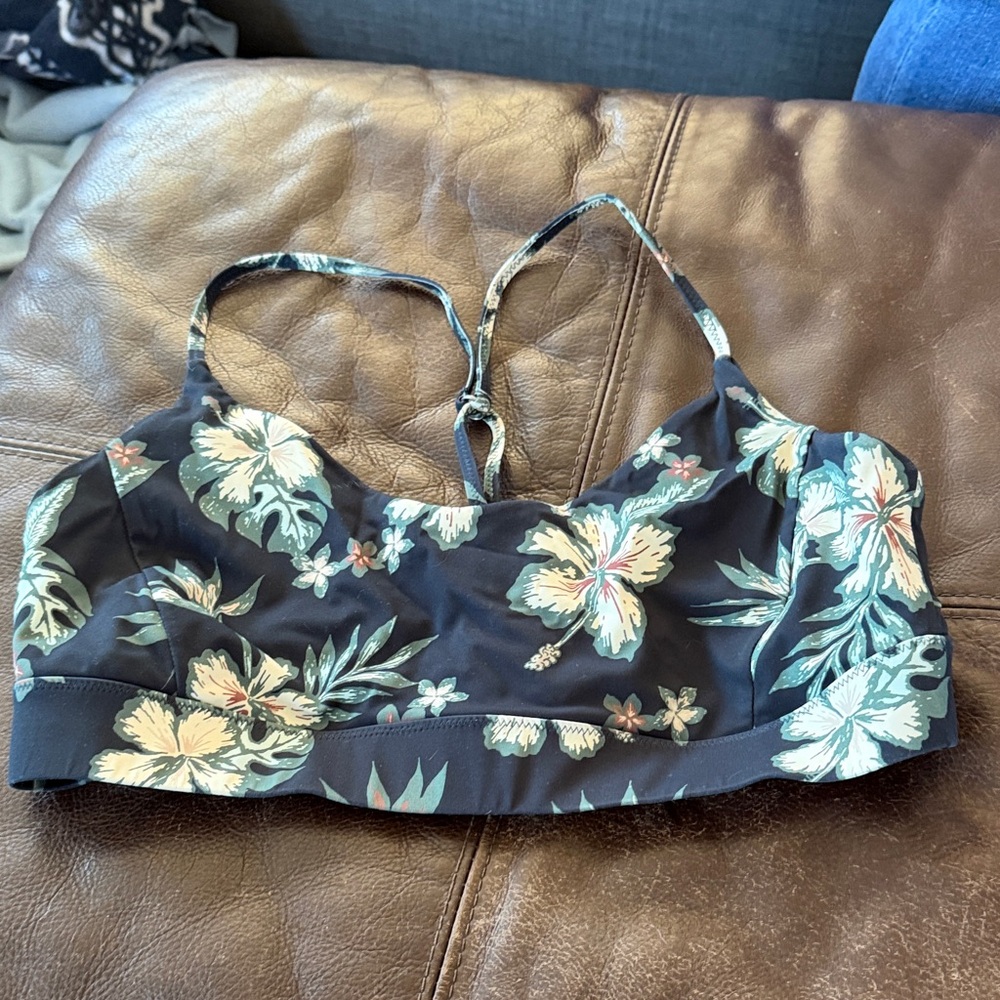 Vuori Women’s Floral Sports Bra